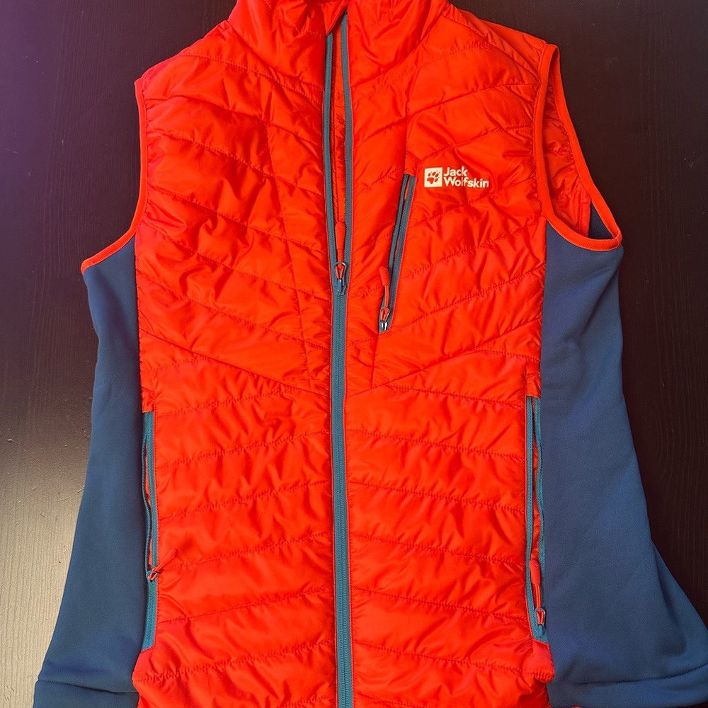Jack Wolfskin Women’s Red and Blue Vest